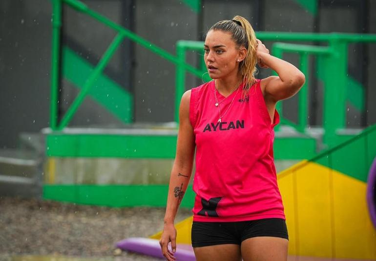 Adem Kılıççı ile aralarında aşk var mı Aycan Yanaç canlı yayında açıkladı