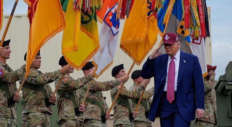 Son dakika: Trumpa cam fanuslu suikast önlemi Ordu ile gözdağı verdi