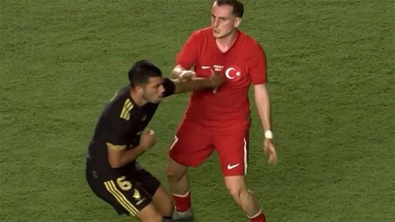 A Milli Takımda Merih Demiral ve Kerem Aktürkoğlunu sinirlendiren hareket