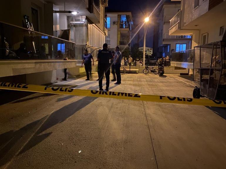 Dehşet evi 2 genç kız, mahkemelik oldukları adamın eşini öldürdü