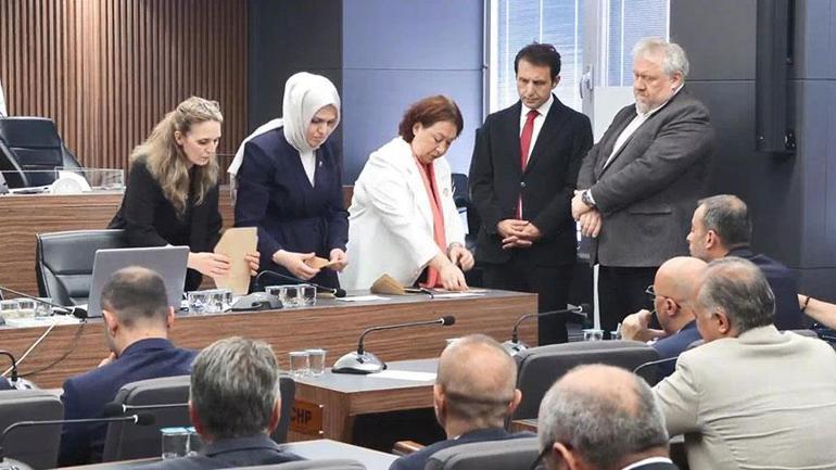Son dakika... İstanbulda 3 ilçede seçim Belediye başkan vekilleri belli oldu