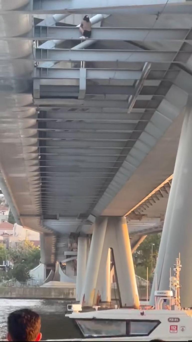 Haliç’te ikna operasyonu: Demirlerden sarkan kadına, vatandaş alkış tuttu