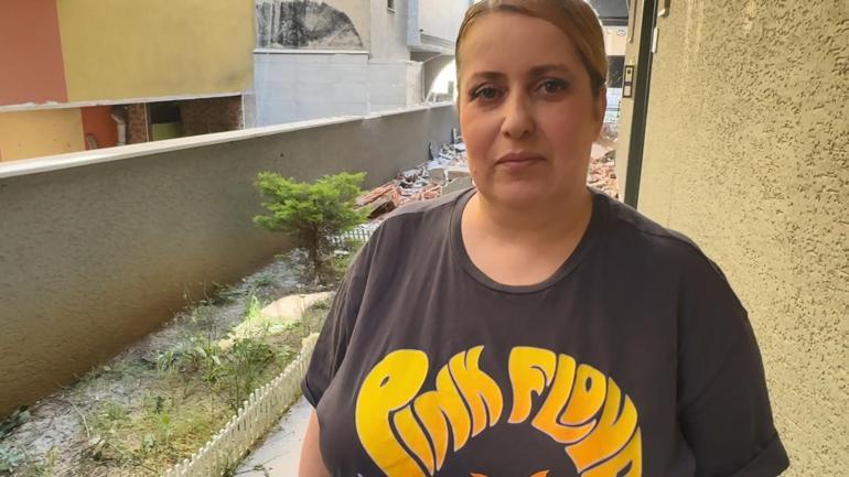 Röportaj sırasında facianın eşiğinden dönüldü: Binadan beton blok düştü