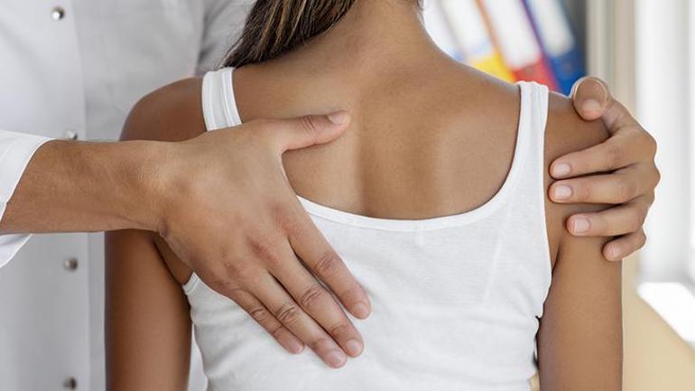 Frauen, die sich schon in jungen Jahren um ihre Wirbelsäule kümmern, haben nach dem 50. Lebensjahr ein angenehmeres Leben.