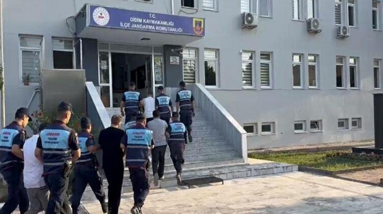 Didimde tur otobüsüne saldıran 5 maganda cezaevinde