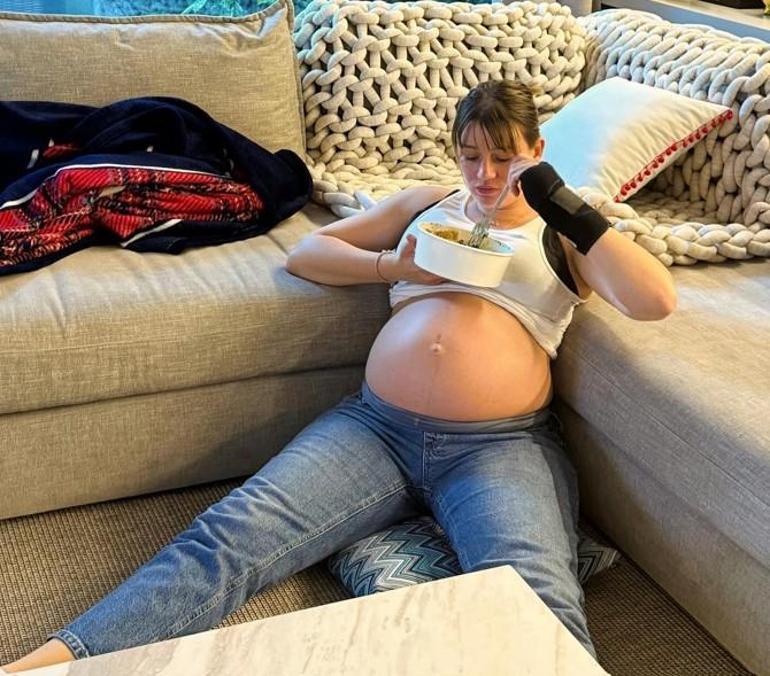 Gizem Karacadan yeni hamilelik pozları Annen sen doğmaya yakın böyle delirdi