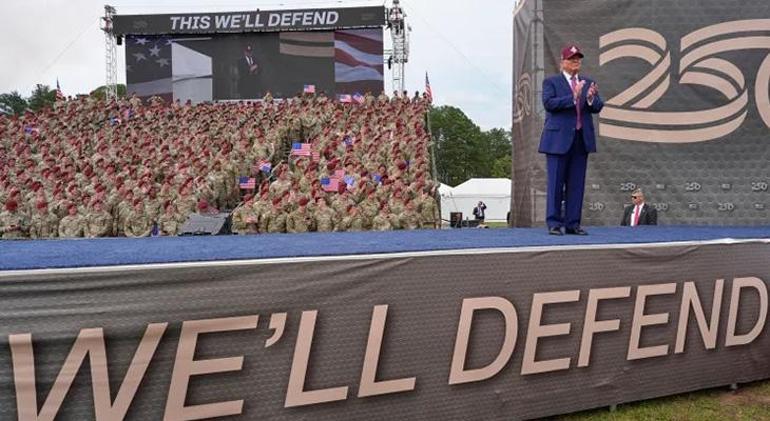 Trumptan geçit töreni öncesi eylemcilere tehdit: Büyük bir güçle karşılaşırlar