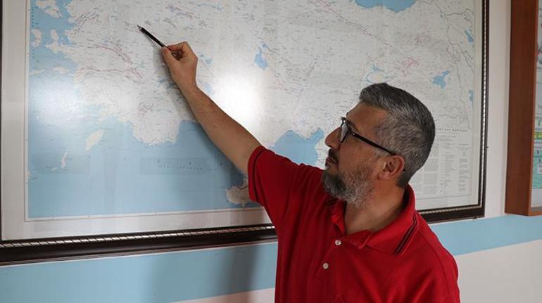 Naci Görür bölge geriliyor demişti: 1,5 ayda 1250 sarsıntı kaydedildi Korkutan açıklama geldi