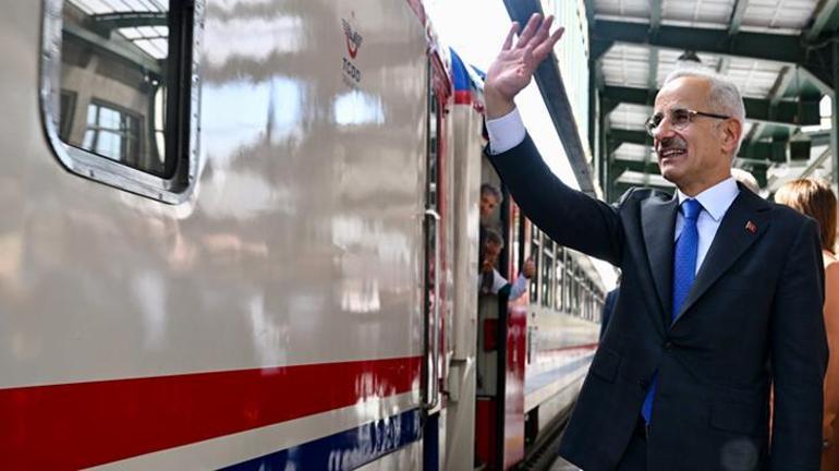 Turistik Karaelmas Ekspresi yola çıkıyor
