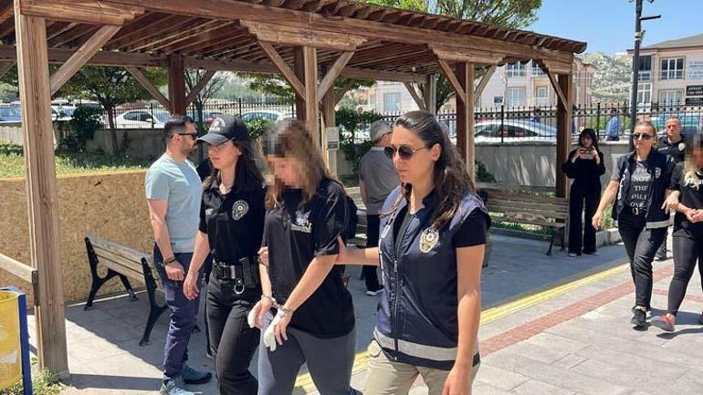Dehşet evinden detaylar: Ellerinin kanlı olduğunu görünce polisi aradım
