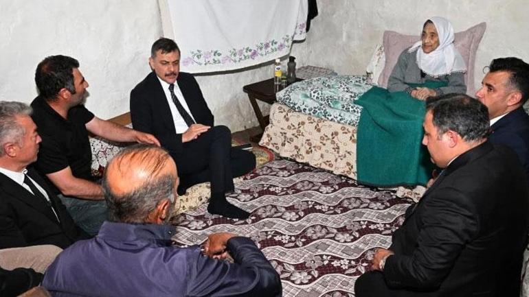 102 yaşındaki asırlık çınara ziyaret