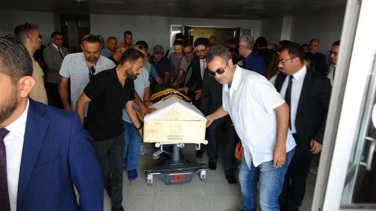 Düğününe 3 ay kalmıştı Nişanlısı tabutuna sarılarak veda etti