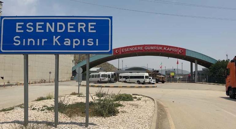 Türkiye-İran sınırında son durum: Türk vatandaşları Türkiyeye dönmek için sınır kapılarına yöneldi