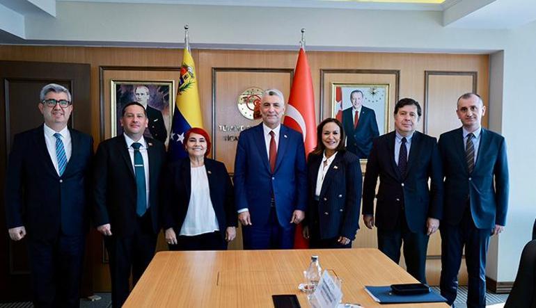 Bakan Bolat, Venezuelalı mevkidaşı Calderon ile bir araya geldi