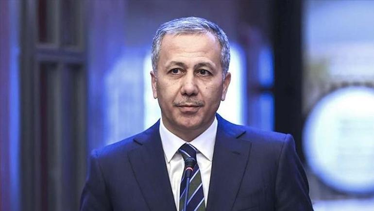Jandarmanın 186. yılı su altında pankartla kutlandı Bakan Yerlikayadan Teşekkür mesajı