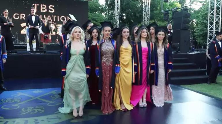 Tarabya İngiliz Okulları’nda mezuniyet coşkusu Çok mutlu ve gururluyum