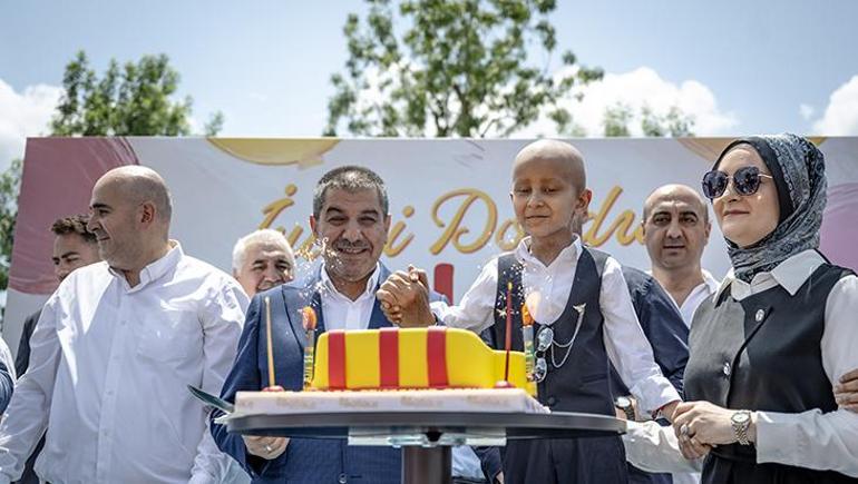 Esenler’de umut yükseldi: 7 yaşındaki Selim için balonlar göğe bırakıldı