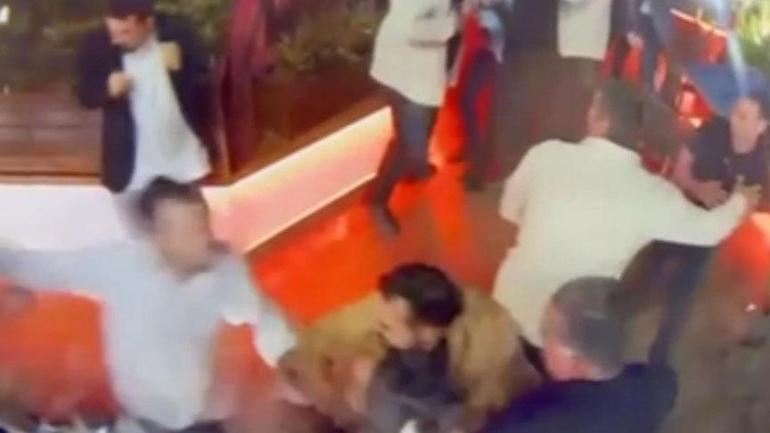 Beşiktaşta dehşet Şampanya yan masaya sıçradı silahlar patladı