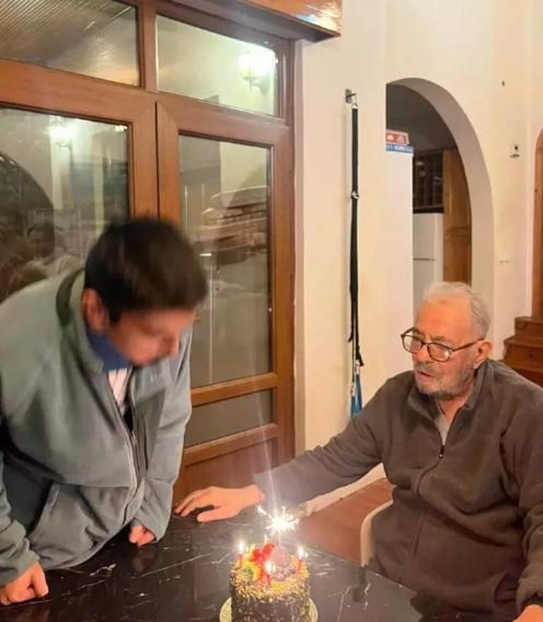 Ferdi Tayfurun sır gibi sakladığı oğlu paylaştı Dikkatli takipçilerinin gözünden kaçmadı