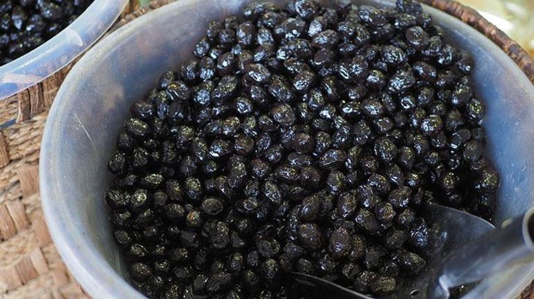 Zeytinin acısını alan formül Suya ekleyip bekletmek yetiyor