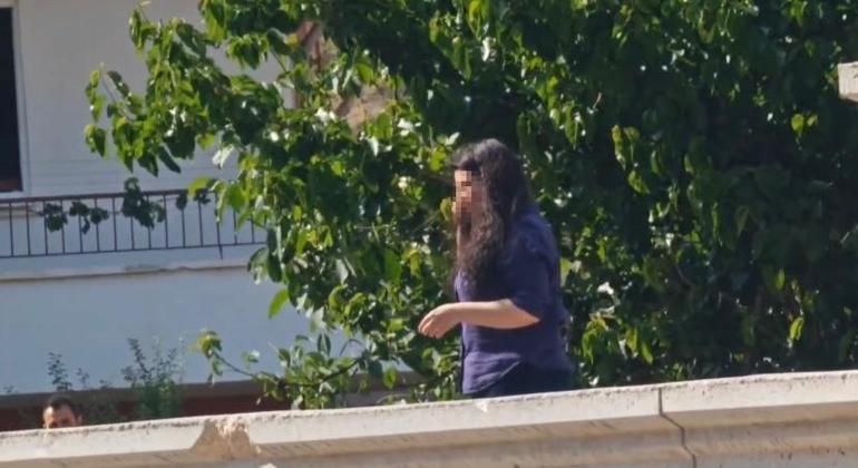 Kıskanç sevgili dehşeti Sevgilisinin ofisini kurşunladı, mahallenin ortasında intihara kalkıştı