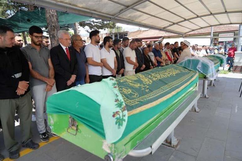 İki kuzeni ölüme götüren tuttku Tabutunda duvakla son yolculuğuna uğurlandı