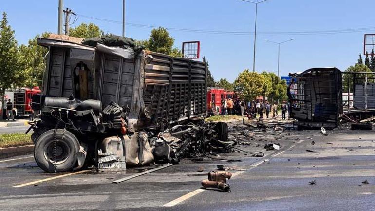Sakaryada korkunç kaza Üç TIR birbirine girdi