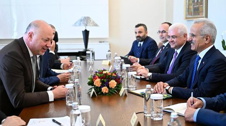 Bakan Uraloğlu, Bulgaristan Başbakanı Jelyazkov ile görüştü