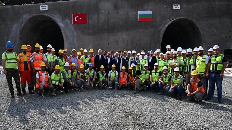 Bakan Uraloğlu’ndan Bulgaristan’da temaslarda bulundu: Şantiye sahası ziyaret etti
