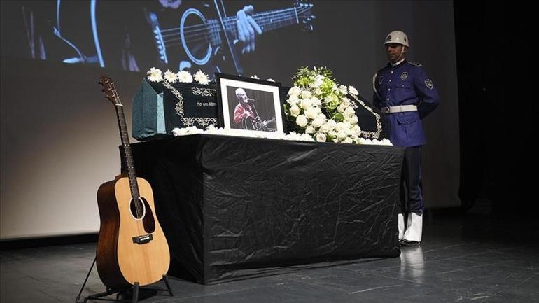 Doğum gününde amcasını unutmadı Burhan Şeşenden duygusal paylaşım