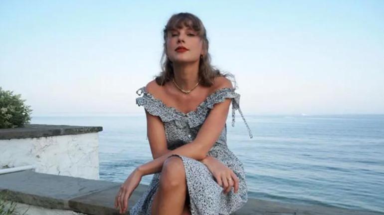 Taylor Swift’in yazlığının yanında insan bacağı kemiği