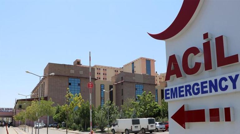 Diyarbakırda feci olay Bir baba, 2 kızını ve kendisini bıçakladı
