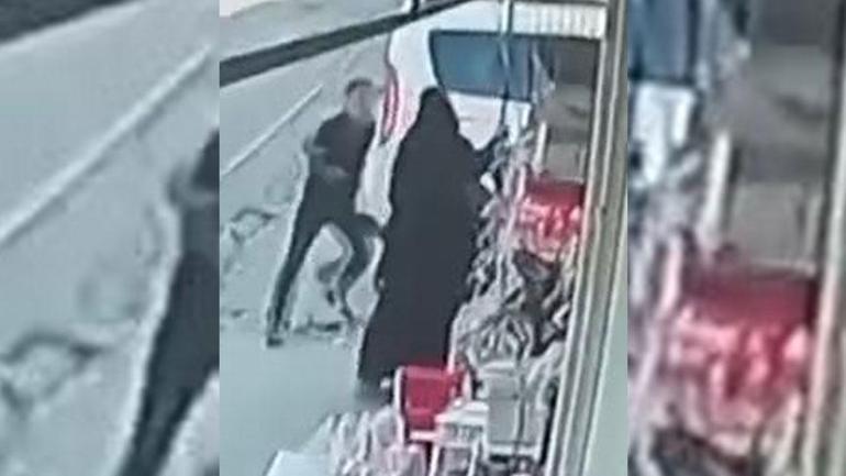 6855065d582529acd0a3ff46 Yer: Arnavutköy! Boşanma aşamasındaki eşine sokak ortasında dehşeti yaşattı