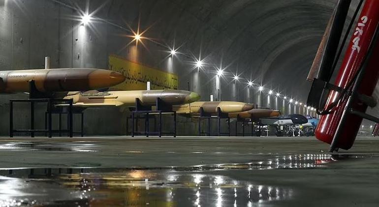 İranın yer altındaki askeri sırrı Hayalet üs Eagle 44te neler oluyor