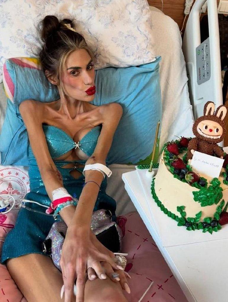 Nihal Candan hayatını kaybetti İnternet fenomeni 23 kiloya kadar düşmüştü