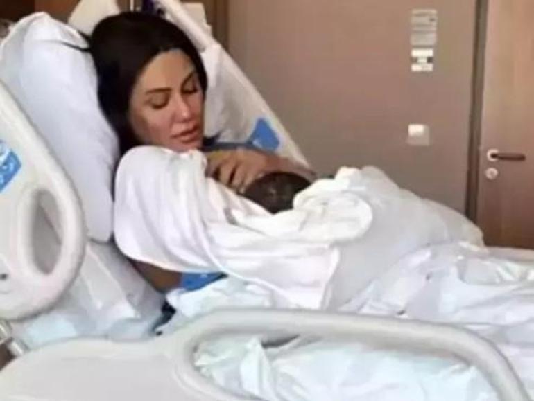 Günler önce ilk kez anne olmuştu Bakıcı açıklamasıyla dikkat çekti