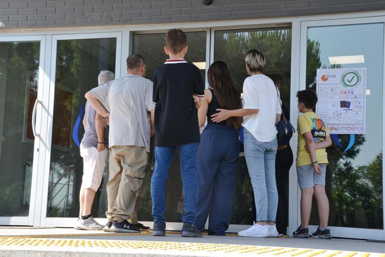 YKSye otobüs kartıyla geldi: Kimliği almak için eve dönen babası kaza yaptı