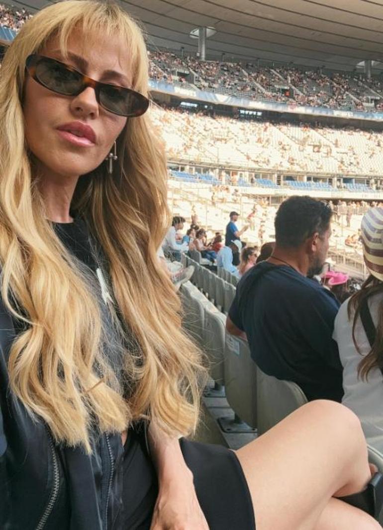 Demet Akalın, Beyonce konserinde en öndeydi Derya Uluğ’a olay yorum