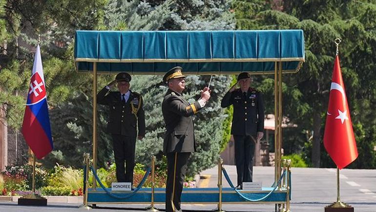 Genelkurmay Başkanı Orgeneral Gürak, Slovak mevkidaşı ile görüştü