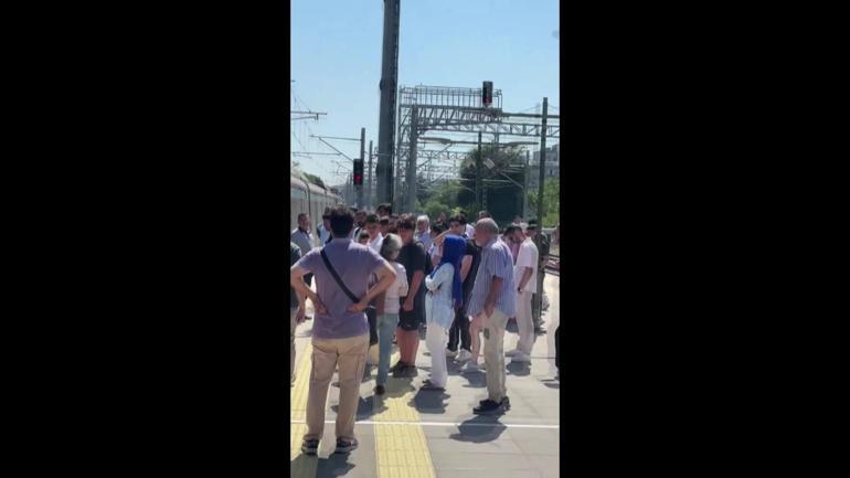 Marmaray Ataköy İstasyonu’nda intihar Raylara atlayan kişi hayatını kaybetti