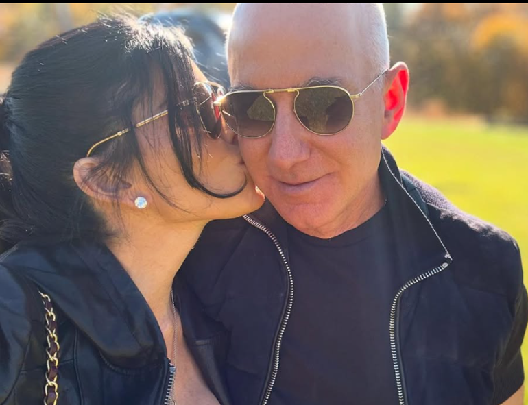 Dünyanın en zengin üçüncü insanı Jeff Bezos evleniyor Venediki resmen kapattı