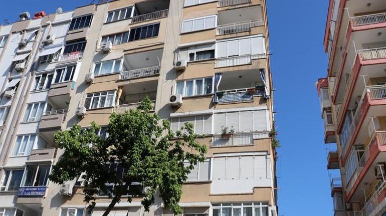 7 katlı binanın kolonu bomba gibi patladı Ekipler binayı tahliye etti