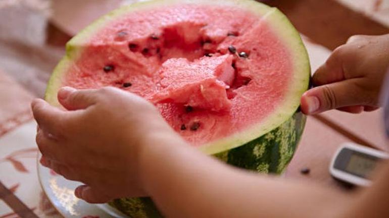 Karpuz seçmenin püf noktası Kelek olduğu ilk bakışta anlaşılıyor