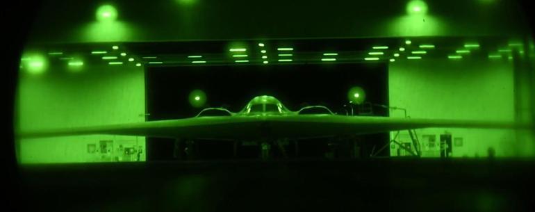 İki gün boyunca B-2 bombardıman uçağı uçuran pilotlar anlattı: Uyarıcı piller, uyku tulumları