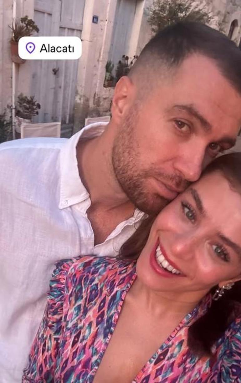 Romantyczna poza w Alaçatı Nowe zdjęcie od İlaydy Alişan i Oğulcan Engin