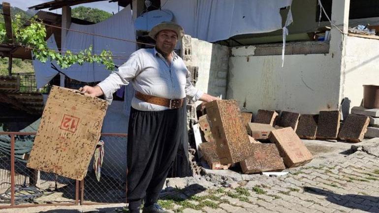 Adanalı mucit köy girişine yerleştirdi 15 dakikada 4 karton doldu