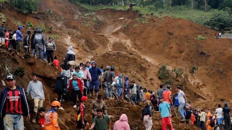 Kolombiyada toprak kayması: Ölü ve yaralılar var