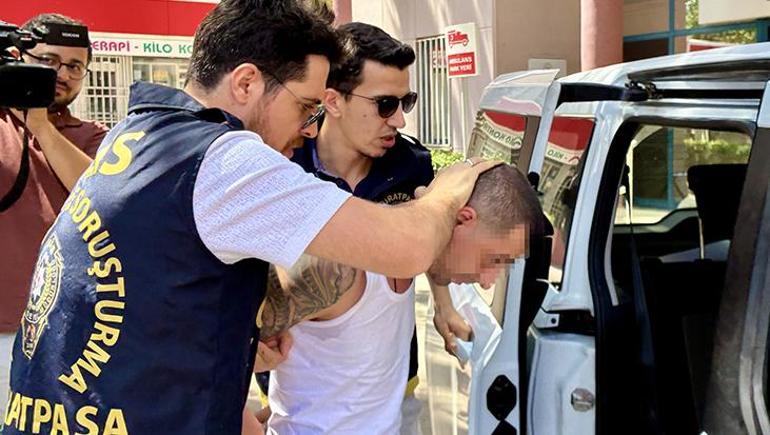 Trafikte kadınlara silah çeken sürücü tutuklandı: Evinden uyuşturucu çıktı