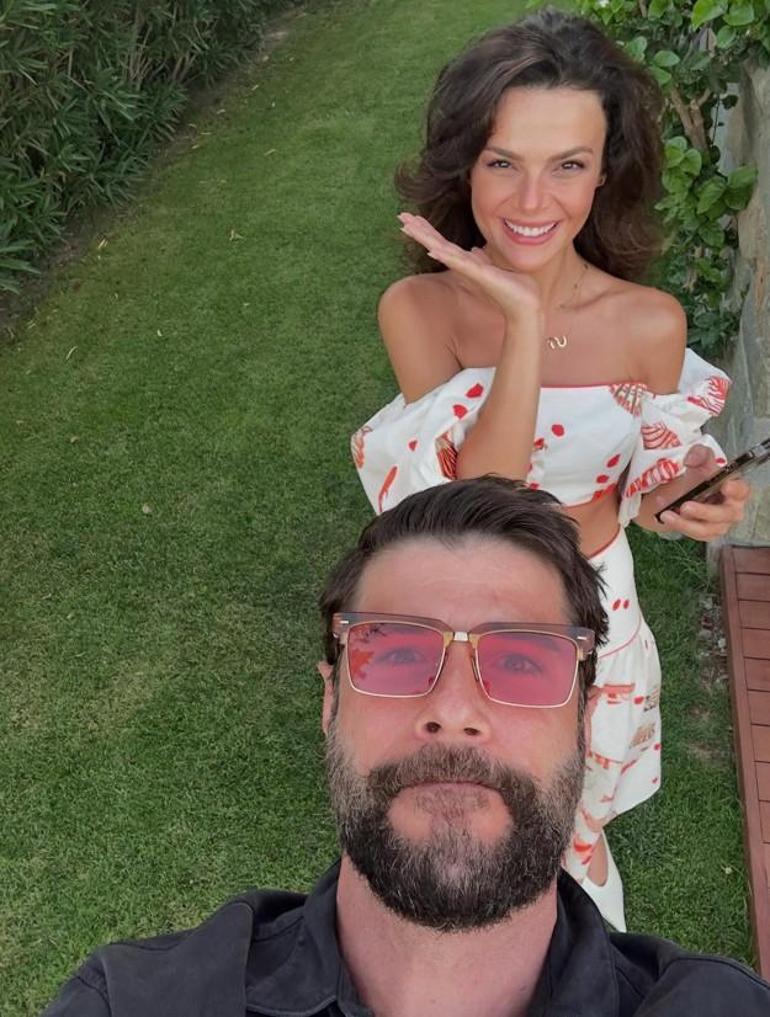 Uzak Şehirin Alyası Sinem Ünsal tatilde aşka geldi İşte sevgilisi Berk Cankat ile yeni karesi