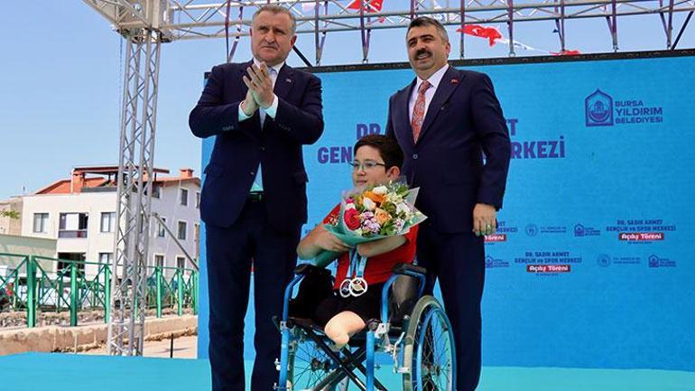 Bakan Bak: Türkiye, spor ülkesi olma yolunda hızla ilerliyor